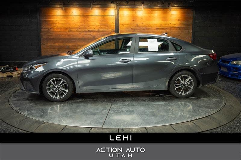 2024 Kia Forte LXS FWD