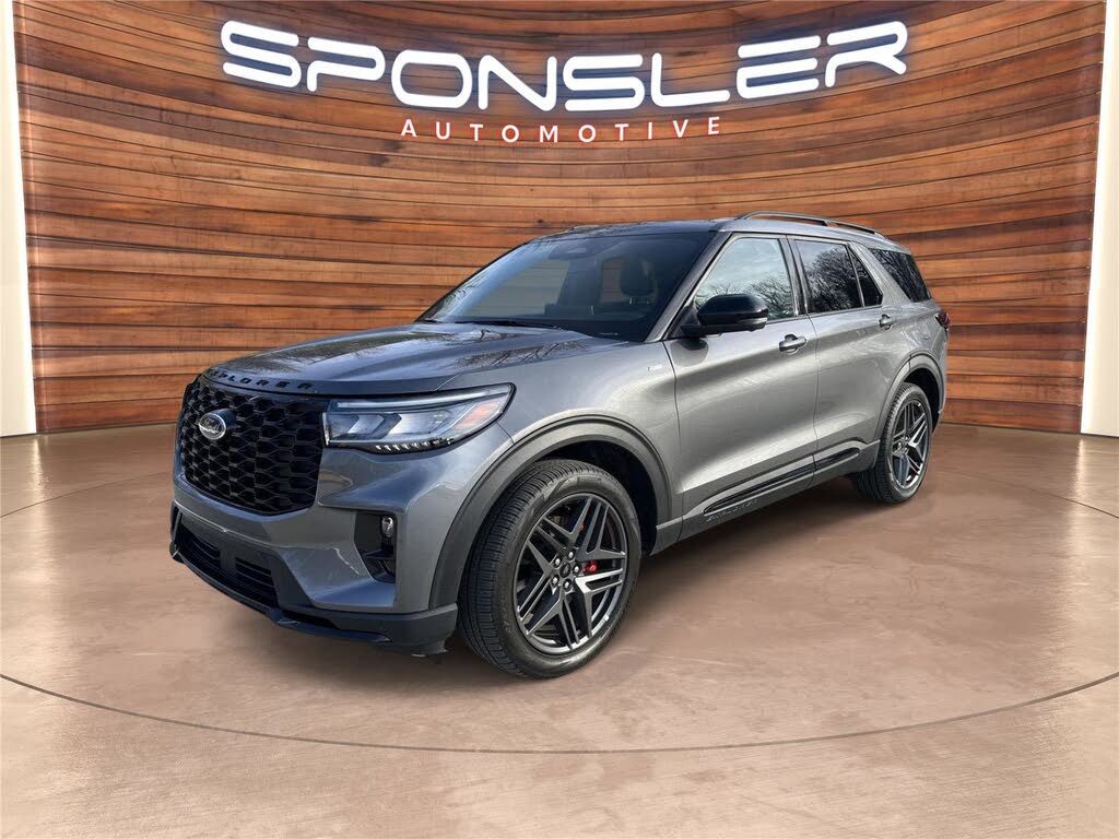 2025 Ford Explorer ST-Line AWD