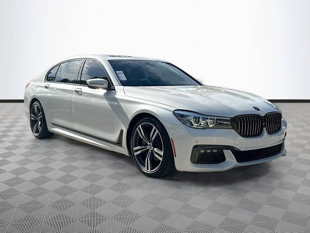 2019 BMW 7 Series 740i RWD