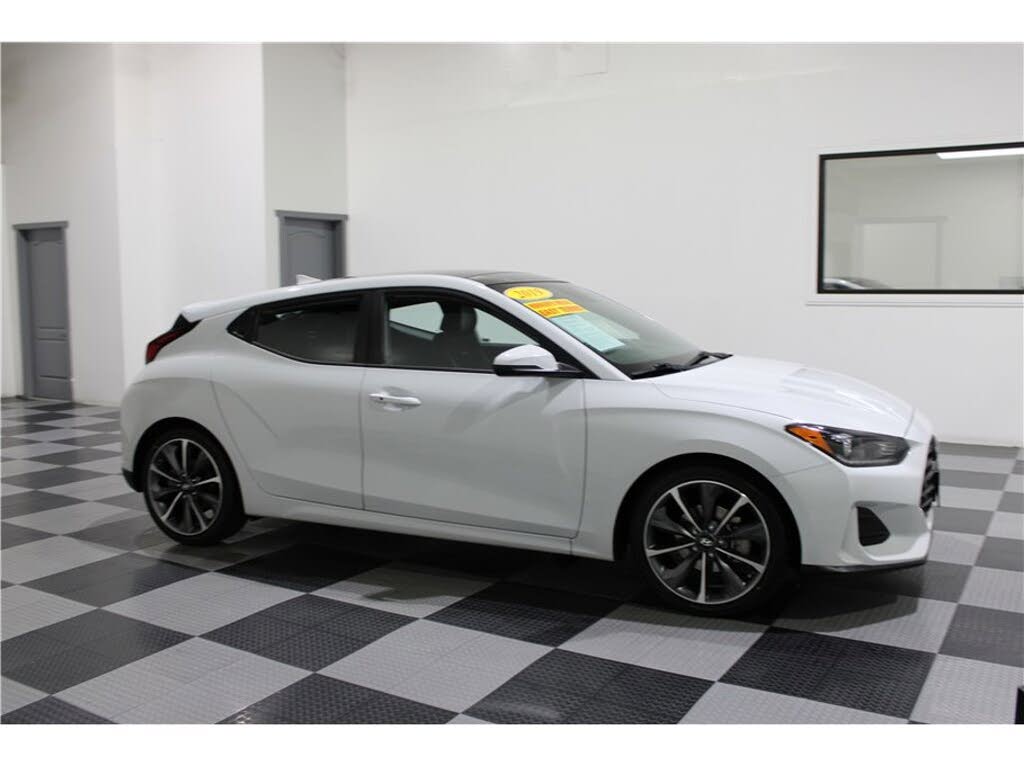 2019 Hyundai Veloster Premium FWD