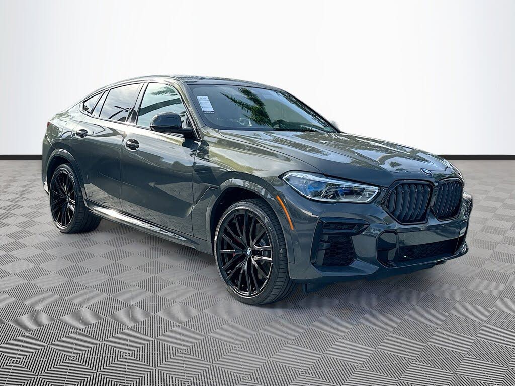 2022 BMW X6 M50i AWD