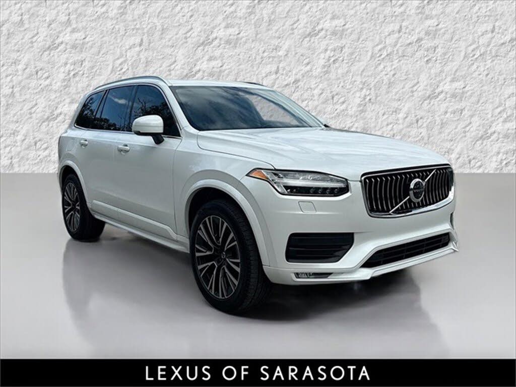 2022 Volvo XC90 T5 Momentum FWD