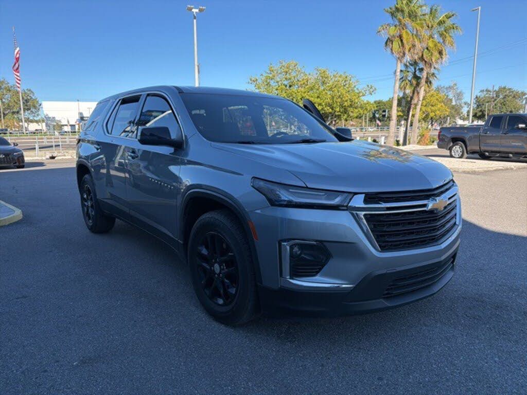2023 Chevrolet Traverse LS FWD