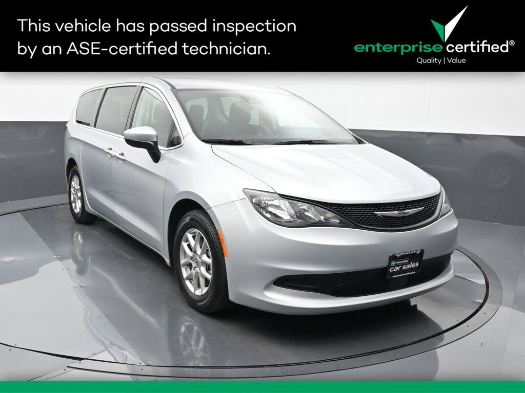 2023 Chrysler Voyager LX FWD