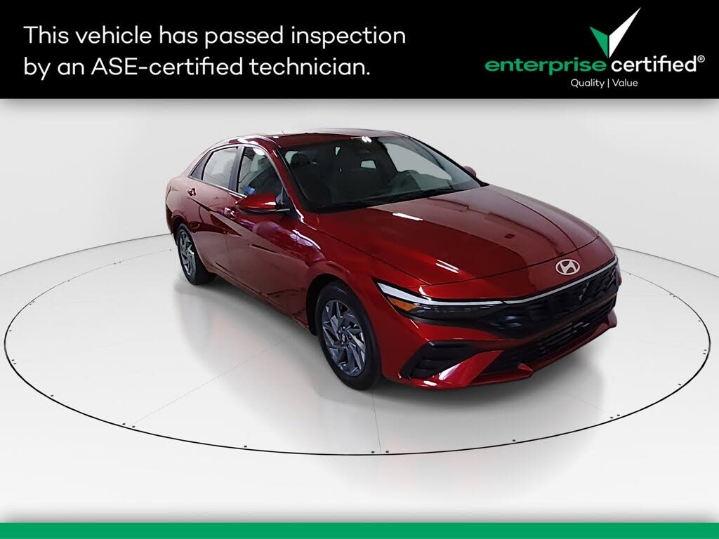 2024 Hyundai Elantra SEL FWD