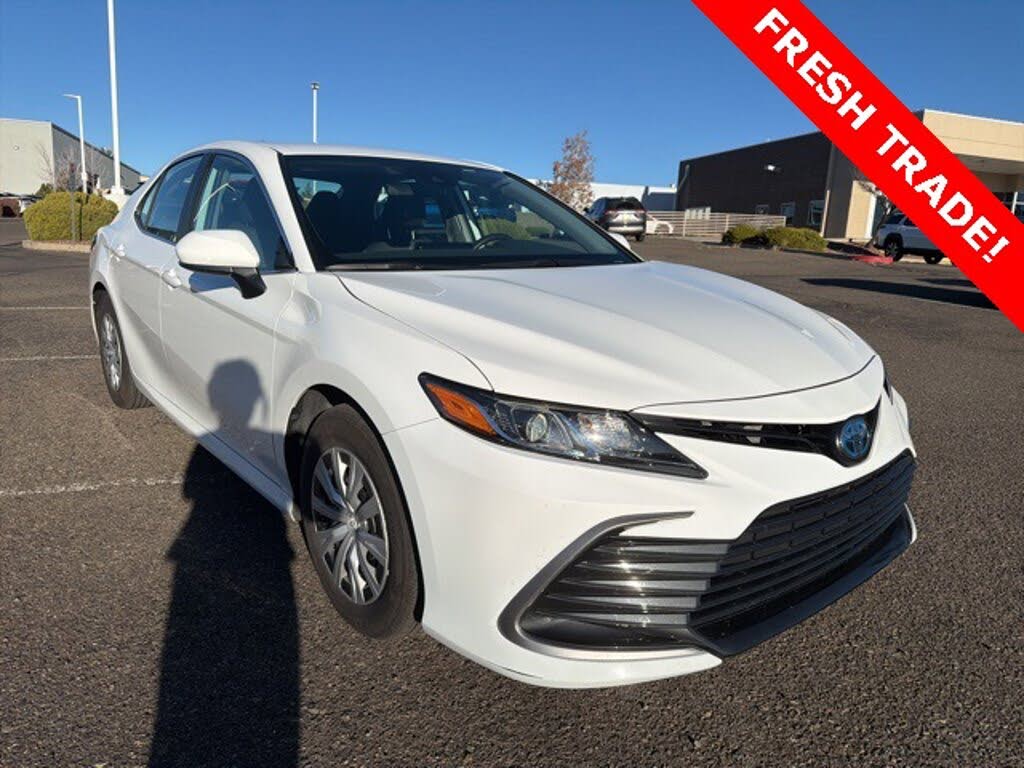 2024 Toyota Camry Hybrid LE FWD