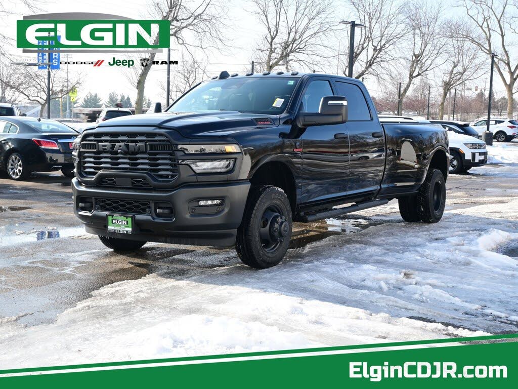 2026 RAM 3500 Tradesman Crew Cab LB DRW 4WD