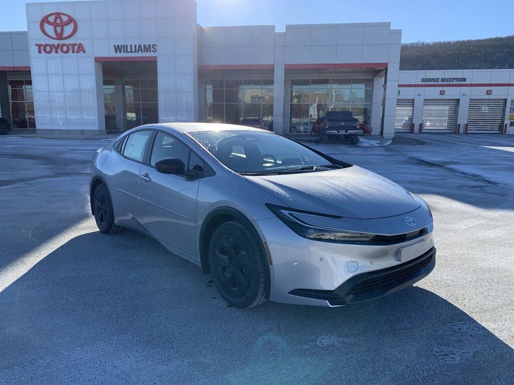 2026 Toyota Prius LE FWD