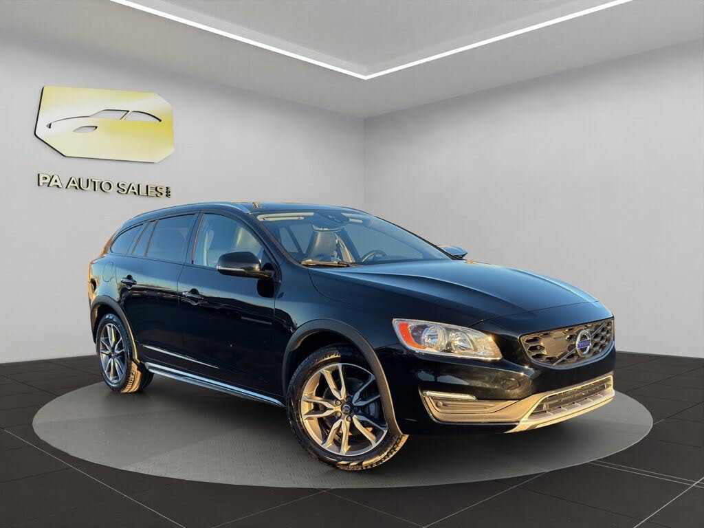 2017 Volvo V60 Cross Country T5 Premier AWD