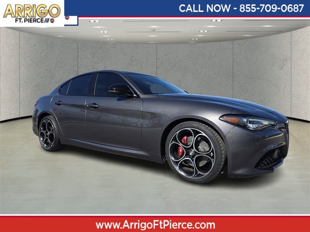 2022 Alfa Romeo Giulia Veloce RWD