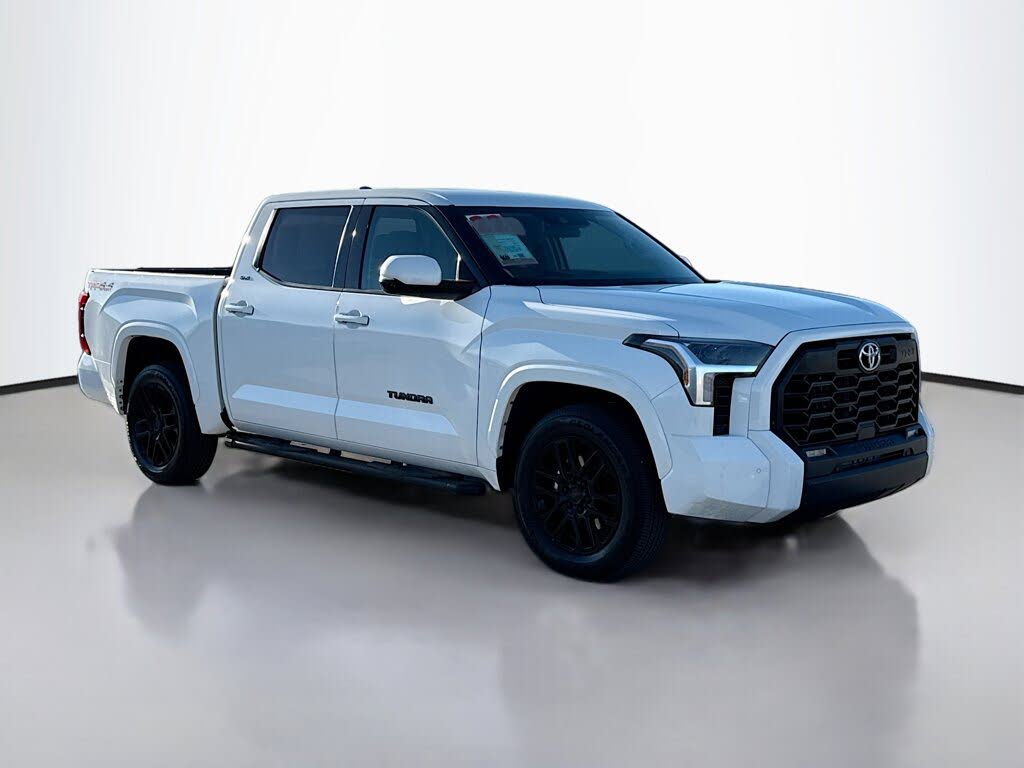 2022 Toyota Tundra SR5 CrewMax Cab 4WD