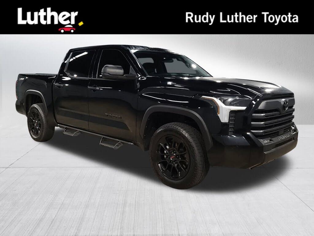 2023 Toyota Tundra SR5 CrewMax Cab 4WD