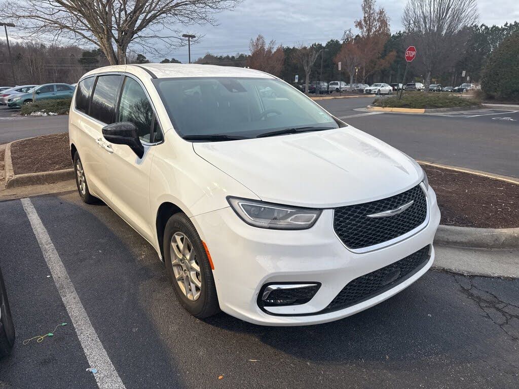 2024 Chrysler Pacifica Touring L FWD