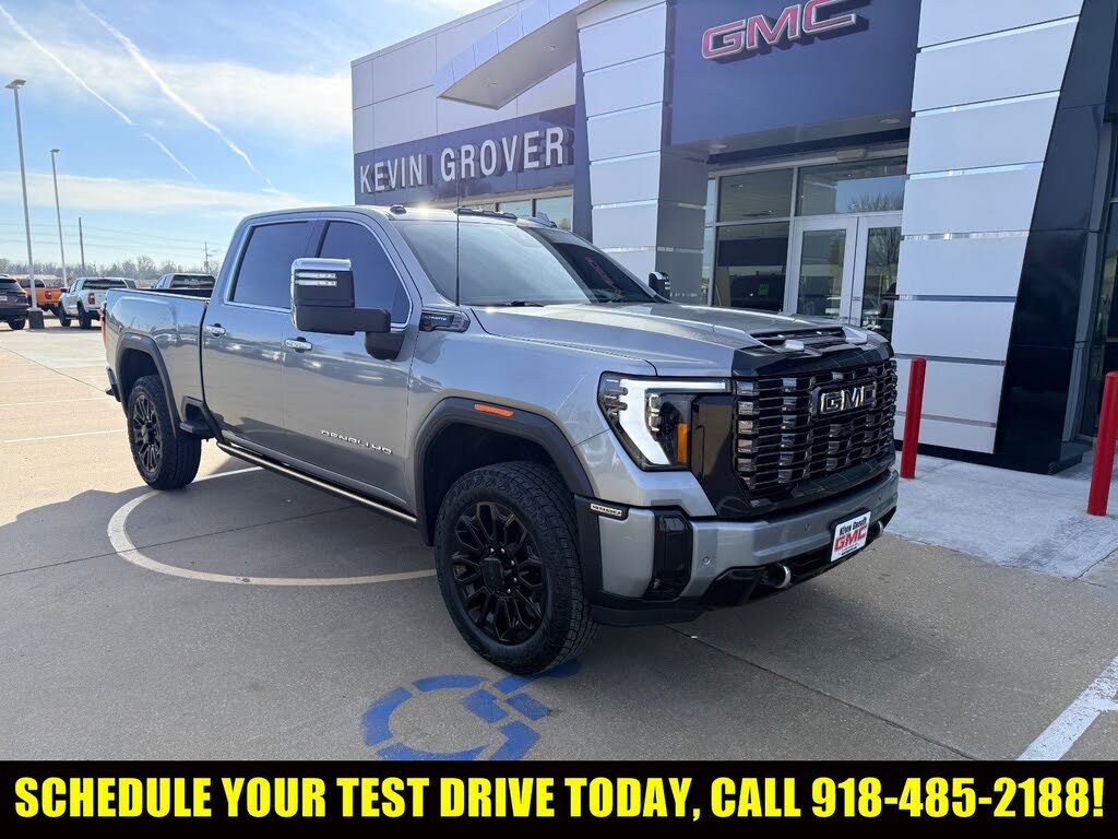 2025 GMC Sierra 3500HD Denali Ultimate Crew Cab 4WD