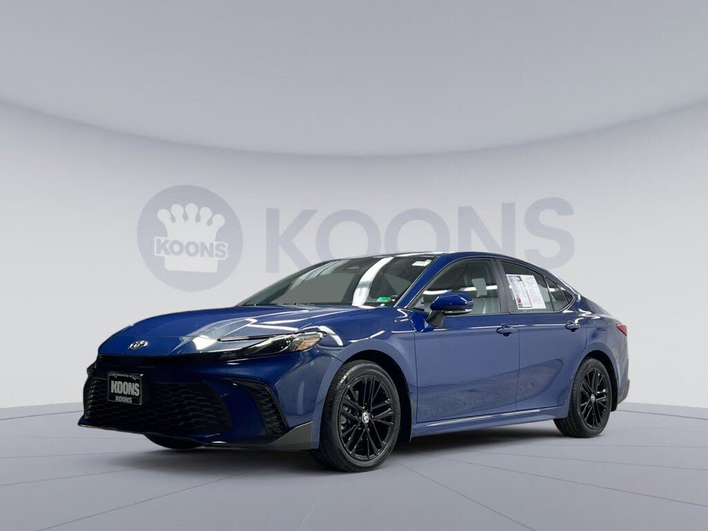 2025 Toyota Camry SE AWD