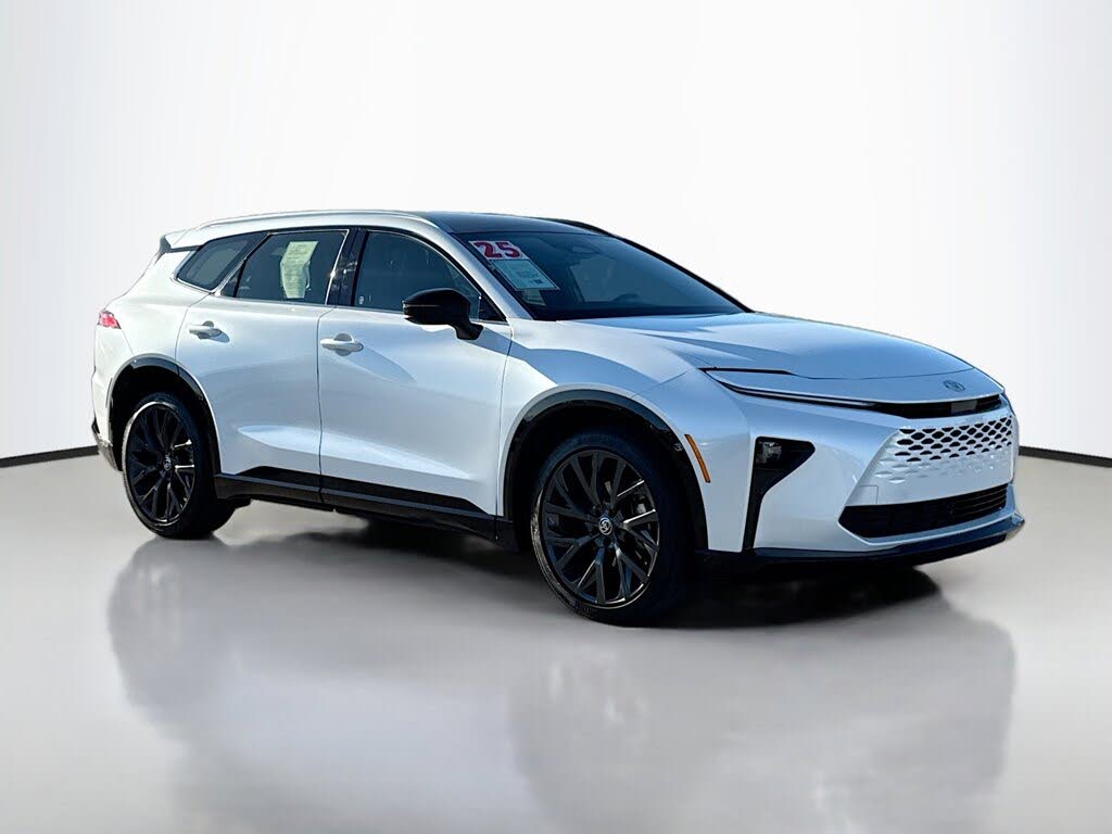 2025 Toyota Crown Signia XLE AWD