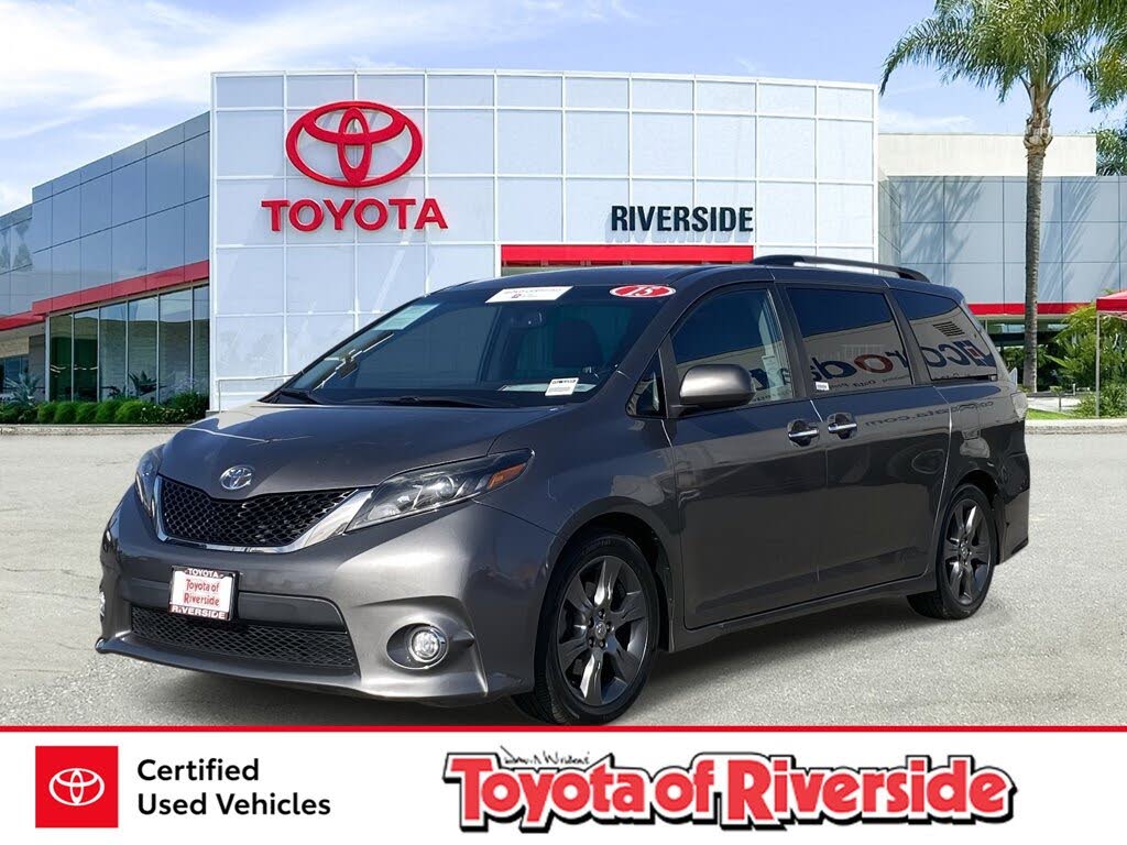 2015 Toyota Sienna SE 8-Passenger Premium