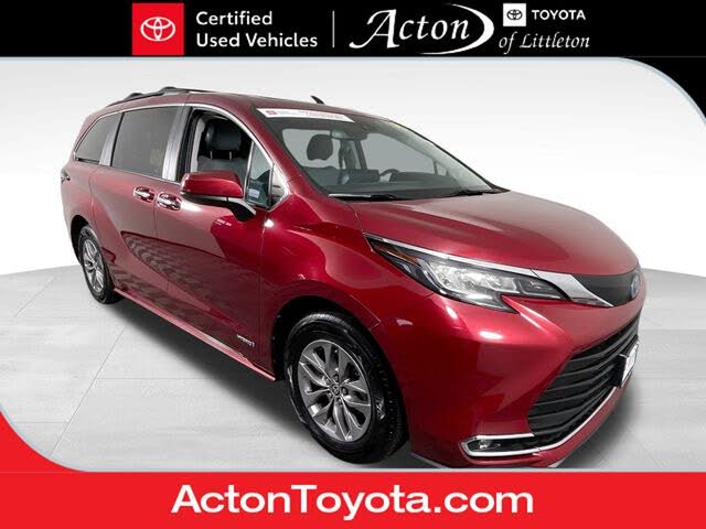 2021 Toyota Sienna XLE 7-Passenger FWD