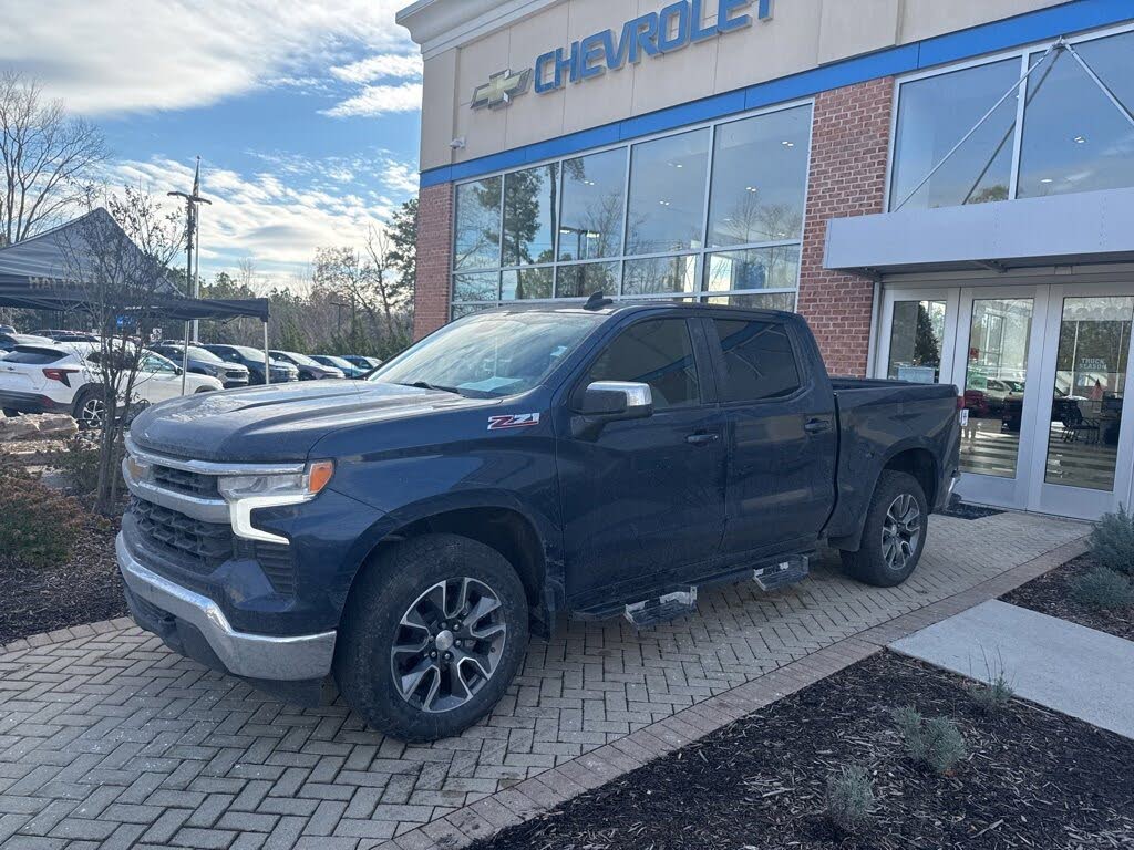 2023 Chevrolet Silverado 1500 LT Crew Cab 4WD
