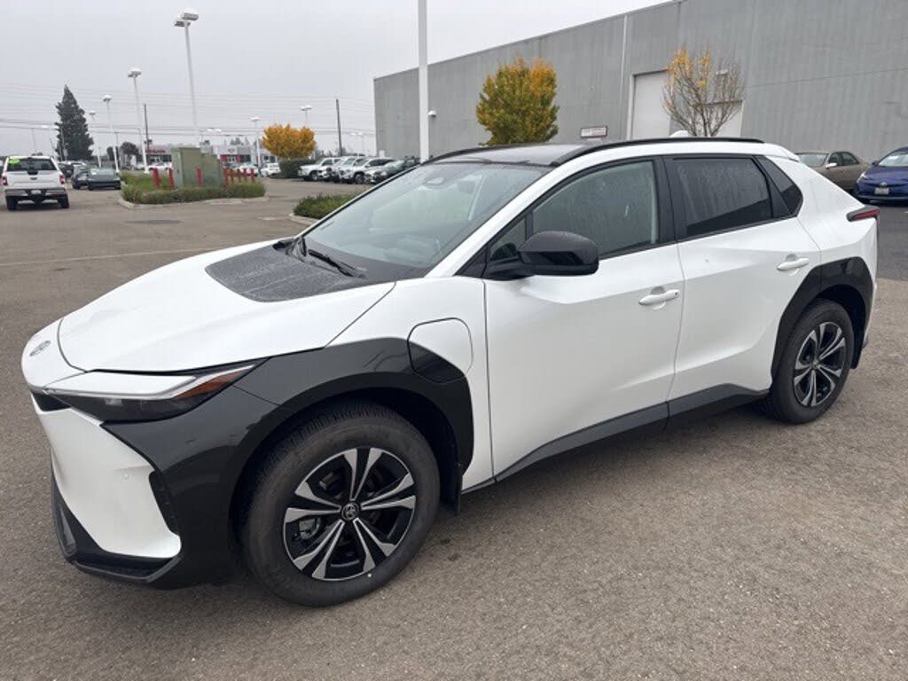 2024 Toyota bZ4X XLE AWD
