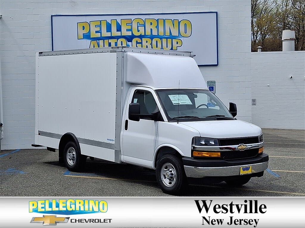 2025 Chevrolet Express Chassis 3500 Cutaway 139