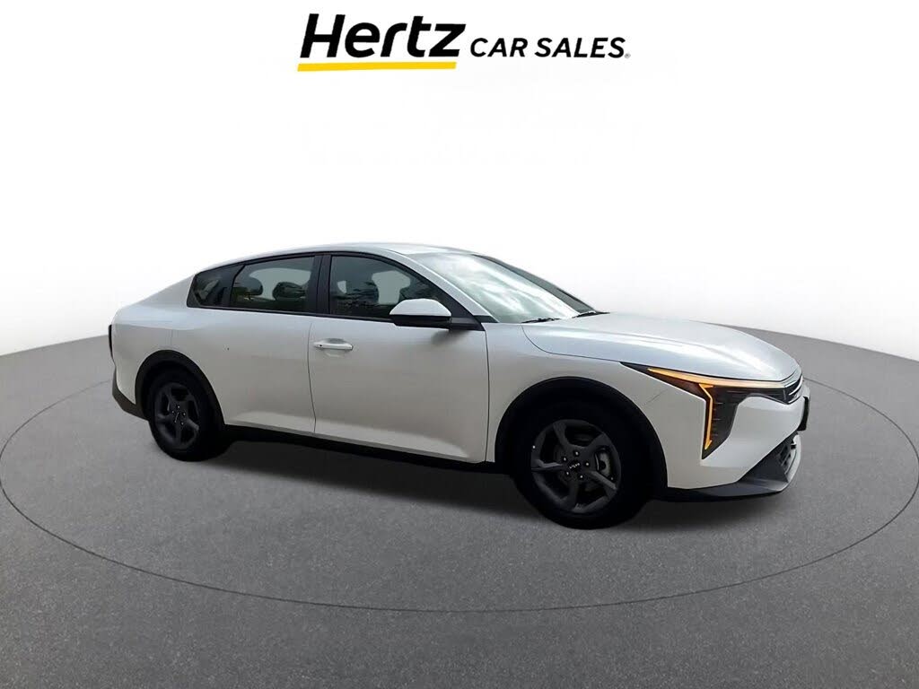2025 Kia K4 LXS FWD