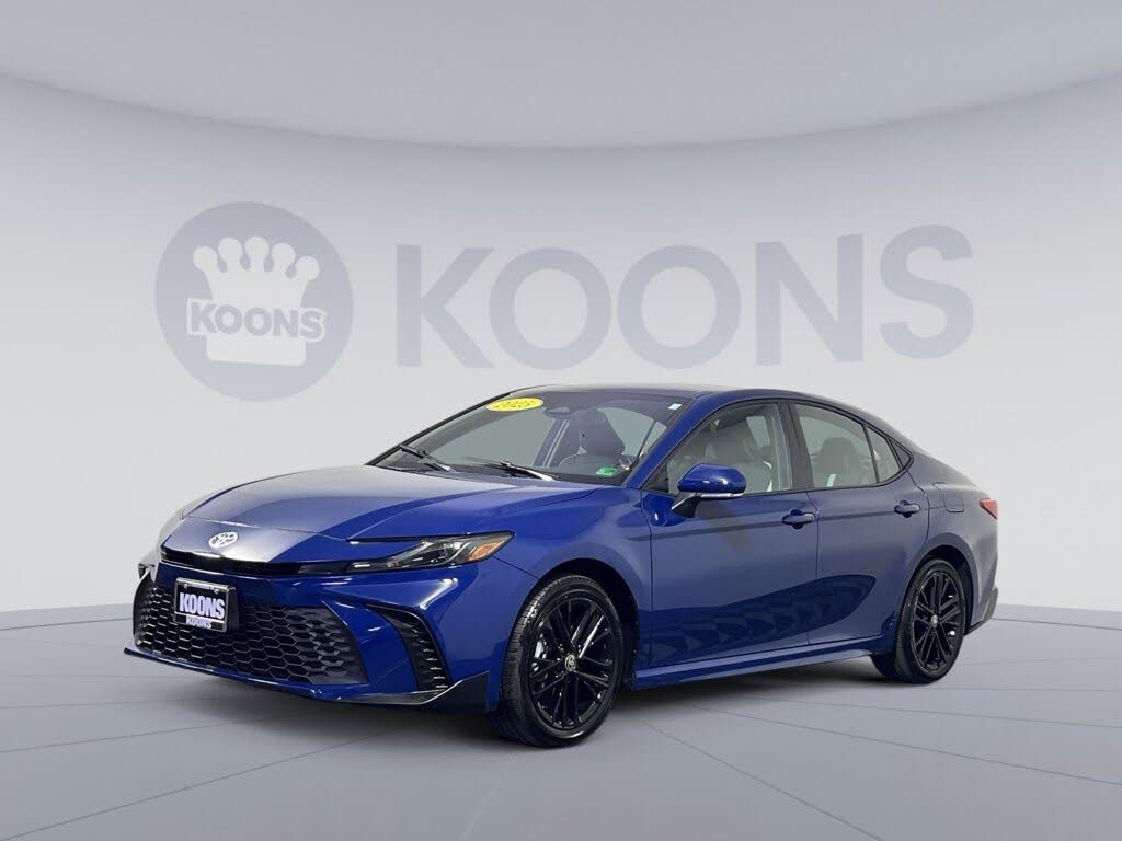 2025 Toyota Camry SE AWD