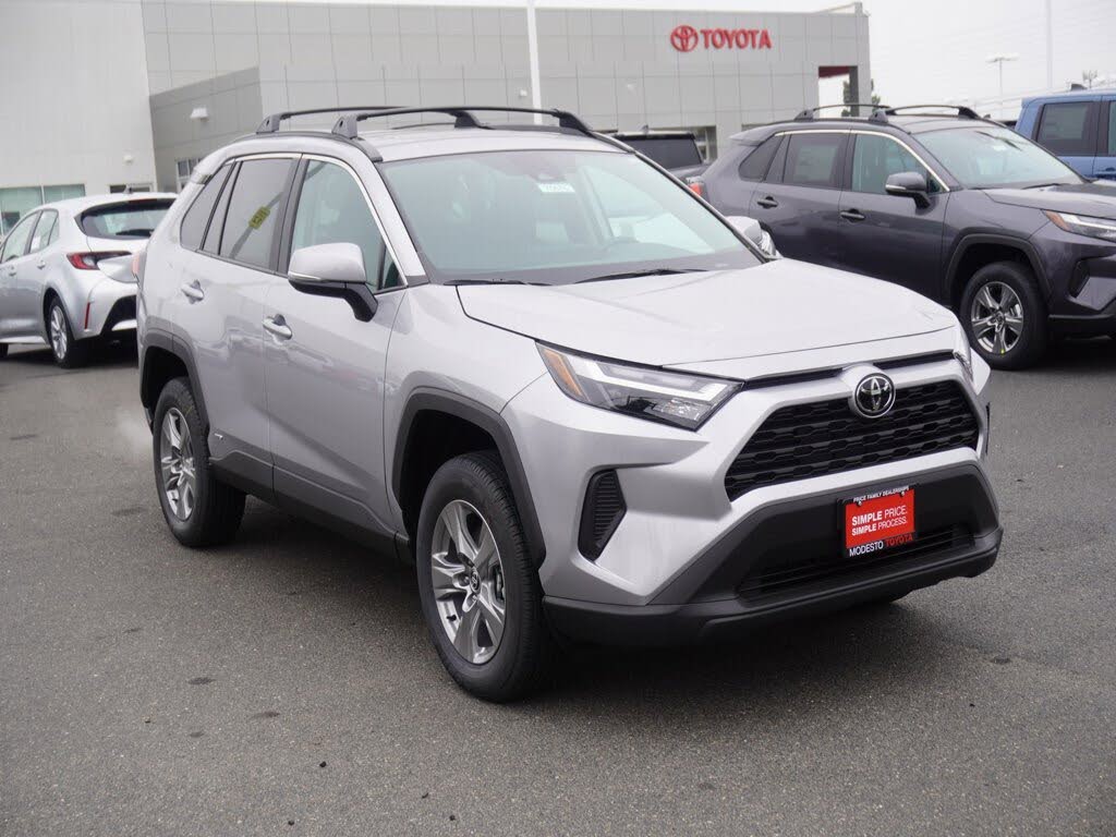 2025 Toyota RAV4 Hybrid XLE AWD