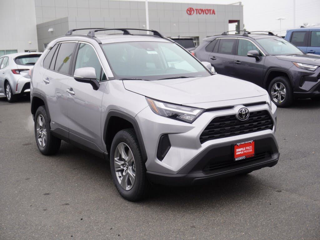 2025 Toyota RAV4 Hybrid XLE AWD