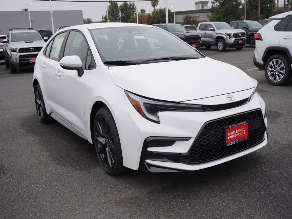 2026 Toyota Corolla SE FWD