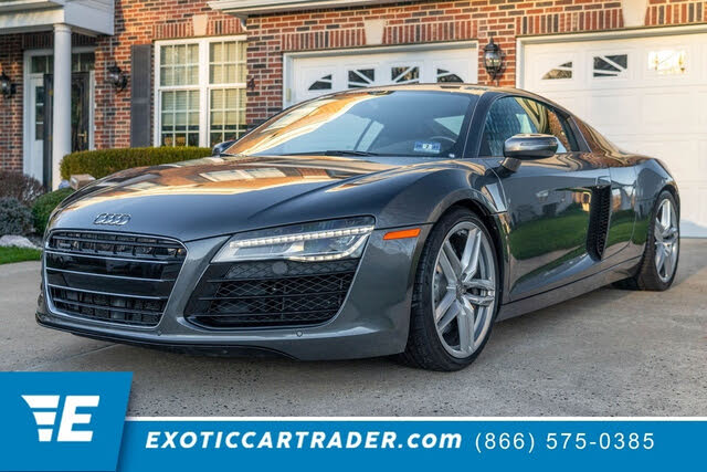 2014 Audi R8 quattro V8 Coupe AWD