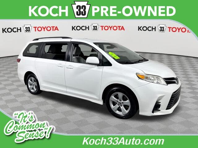 2019 Toyota Sienna LE 7-Passenger FWD with Auto-Access Seat