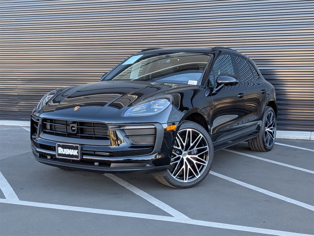 2025 Porsche Macan