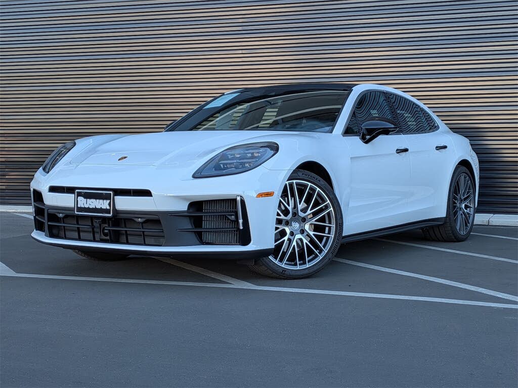 2025 Porsche Panamera