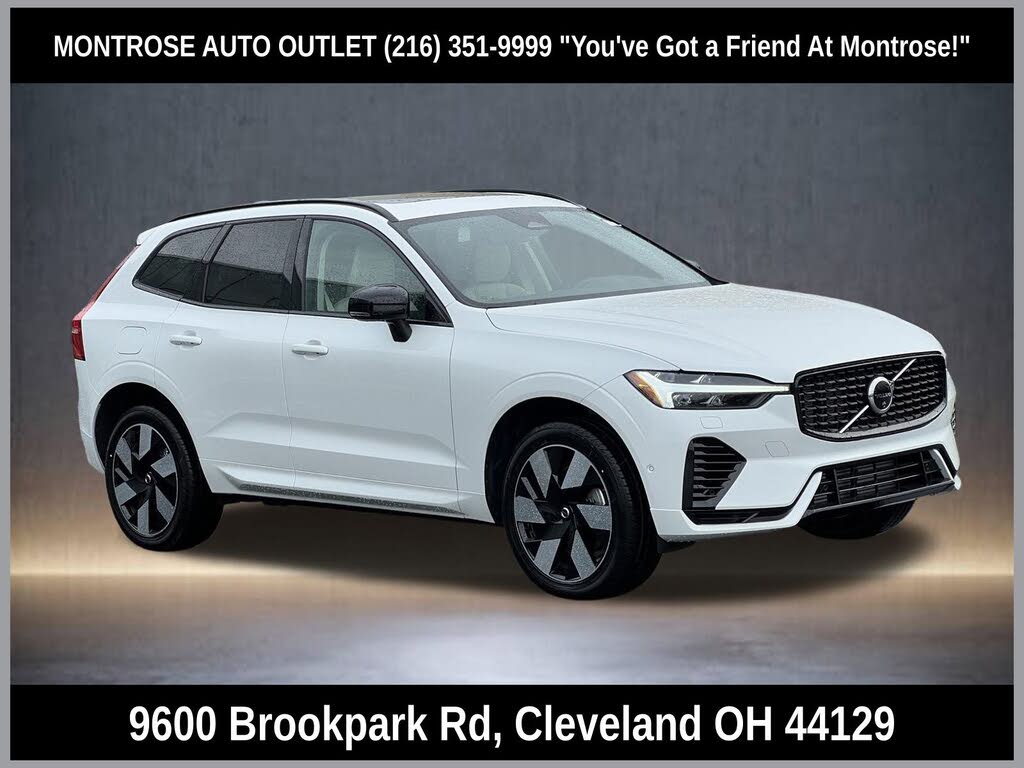 2025 Volvo XC60 Recharge T8 Plus Dark Theme eAWD