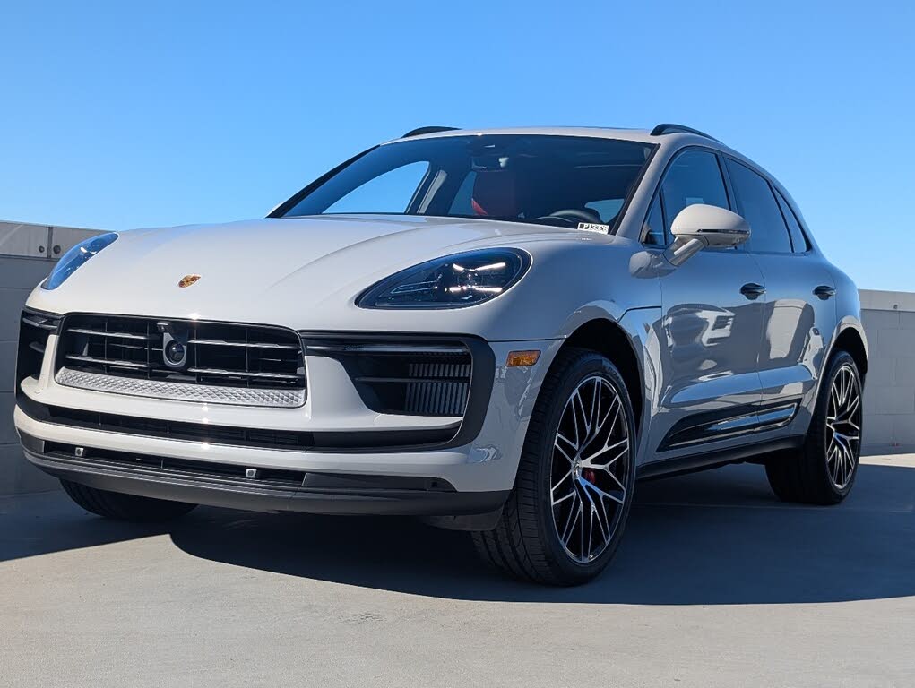2026 Porsche Macan S AWD