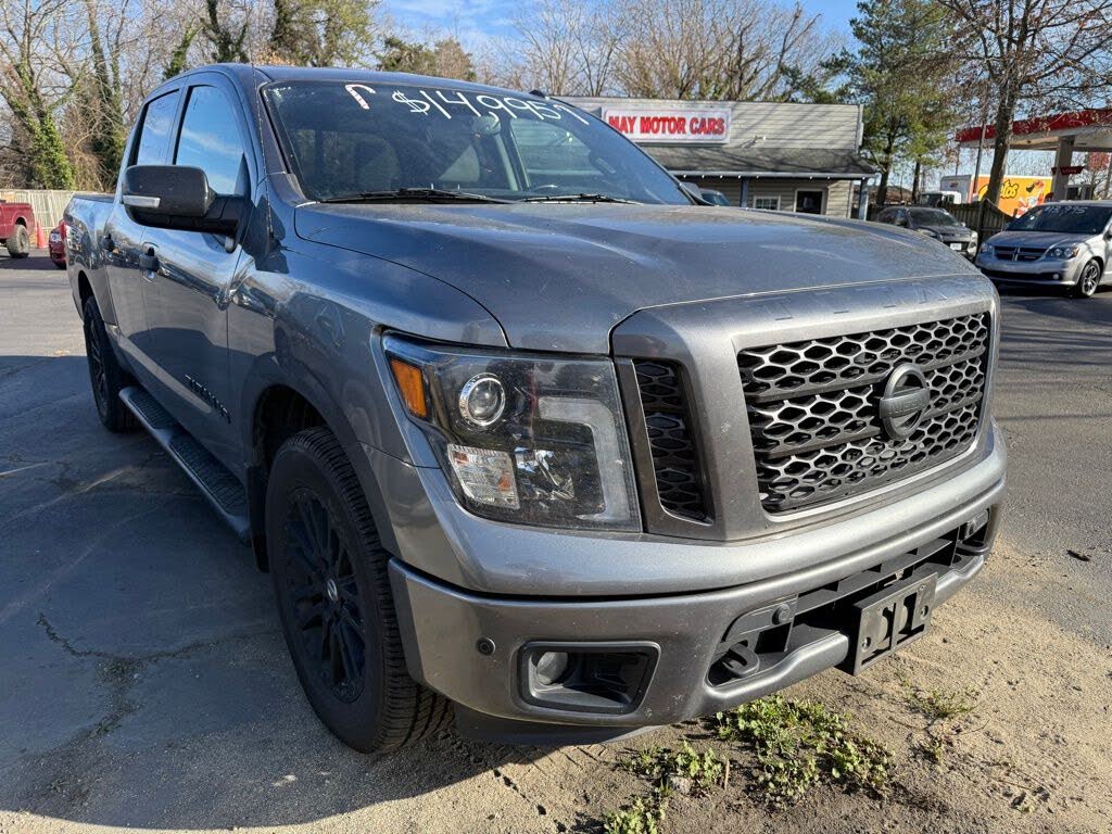 2018 Nissan Titan SV Crew Cab 4WD