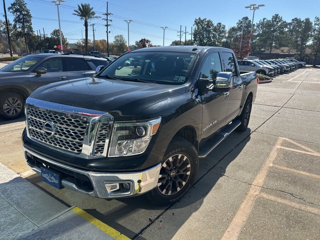 2019 Nissan Titan SL Crew Cab 4WD