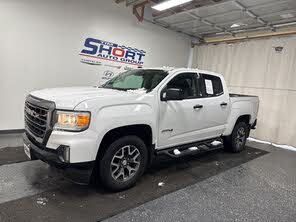 GMC Canyon AT4 Crew Cab 4WD with Leather