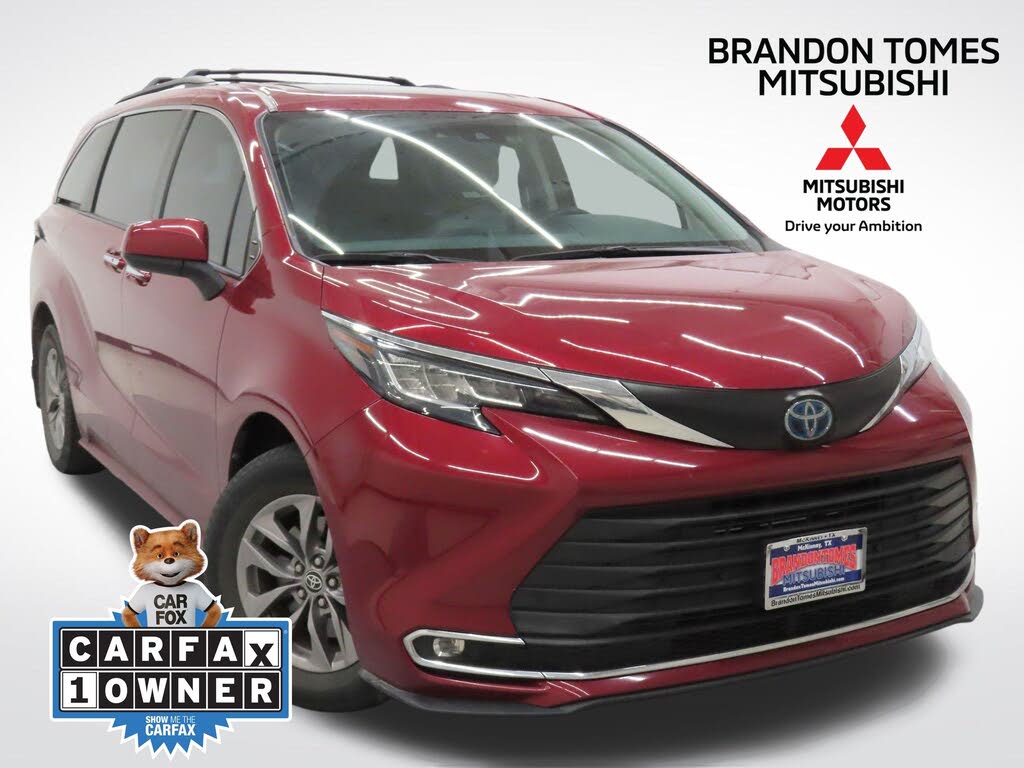 2022 Toyota Sienna XLE 7-Passenger FWD