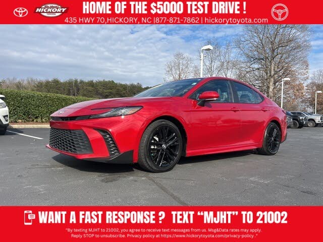2025 Toyota Camry SE FWD