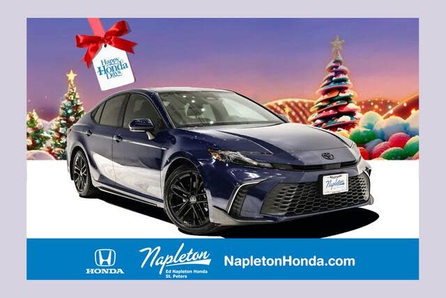 2025 Toyota Camry SE FWD