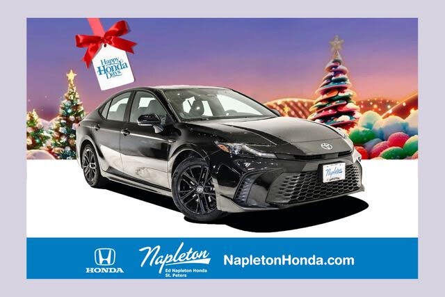 2025 Toyota Camry SE AWD