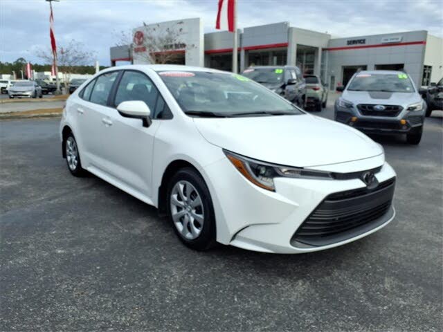2025 Toyota Corolla LE FWD