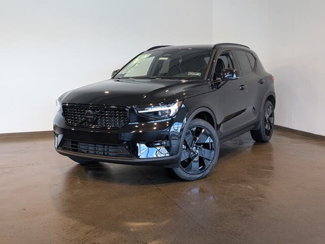 2026 Volvo XC40 B5 Ultra Black Edition AWD