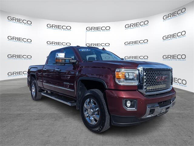 2016 GMC Sierra 3500HD Denali Crew Cab LB DRW 4WD
