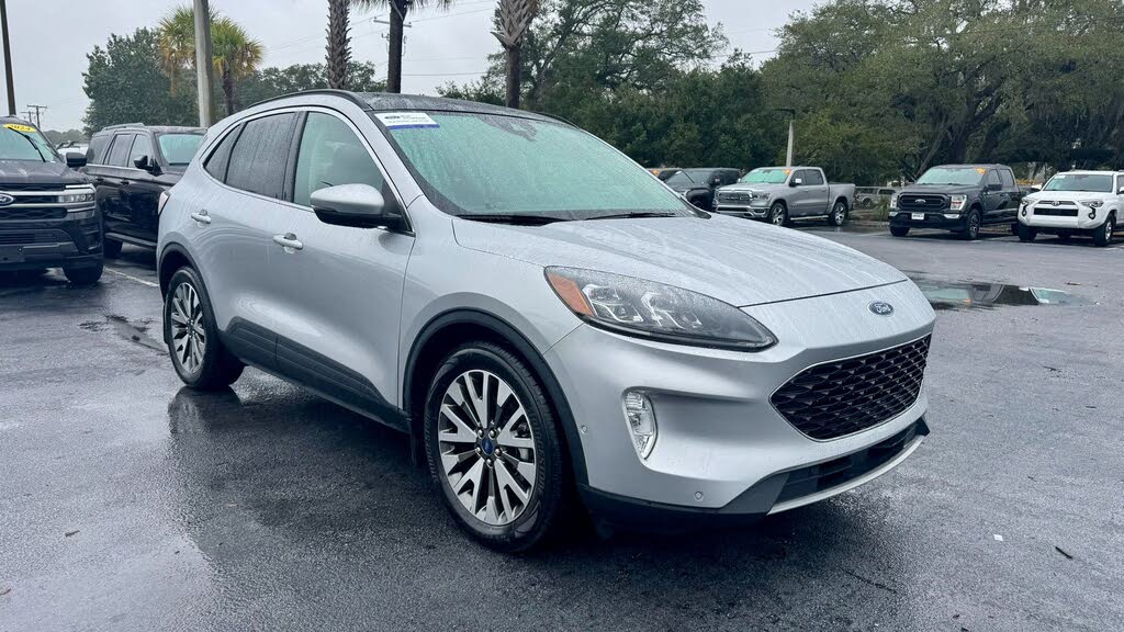 2020 Ford Escape Hybrid Titanium FWD