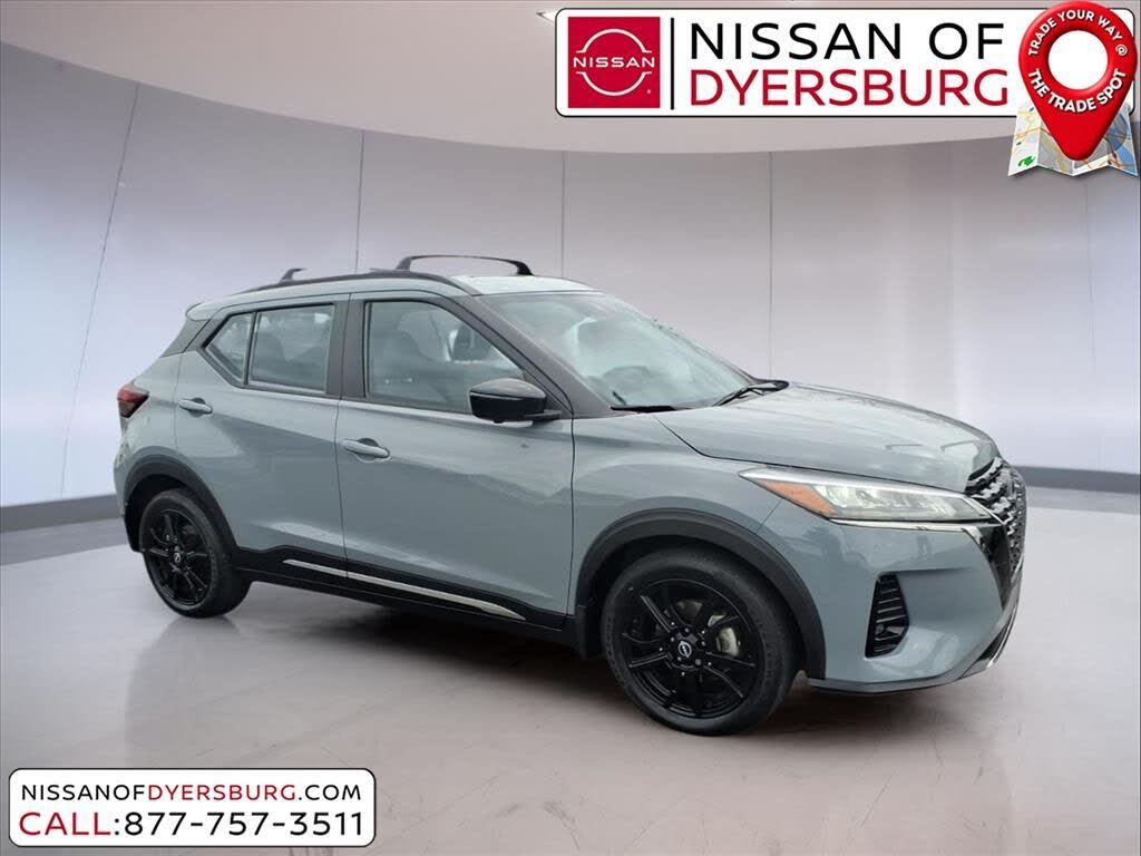 2022 Nissan Kicks SR FWD