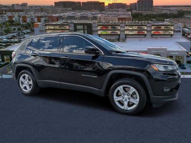 2023 Jeep Compass Latitude 4WD