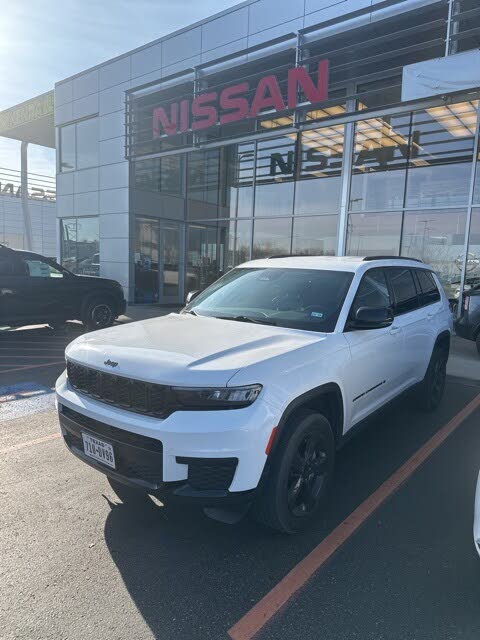 2023 Jeep Grand Cherokee L Altitude 4WD